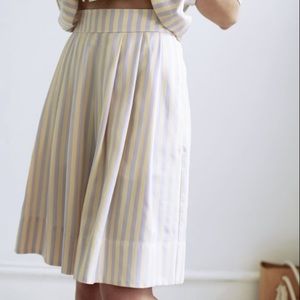 Mr. Larkin Stripe Short Medium